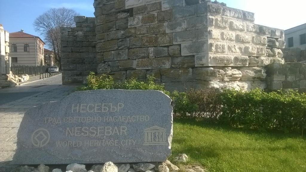 Villa Roma Monna Nesebar Bagian luar foto